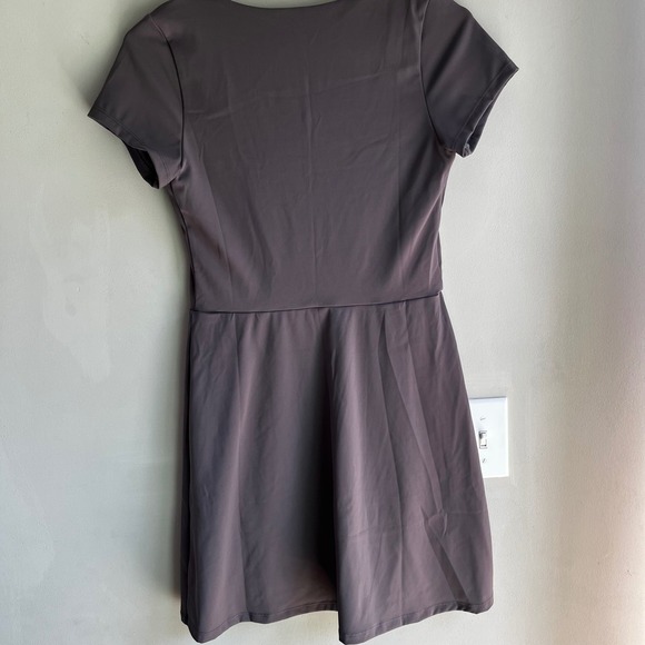 Qinsen Fit & Comfort Gray Square Neck Short Sleeve Mini Dress Medium Skims Like - Picture 9 of 9